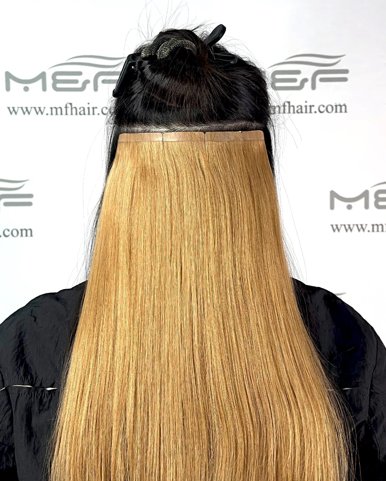 وصلة شعر متوسطة الحجم - S18E | أشقر رمادي | قطعة مشبك شعر بعرض 20 سم